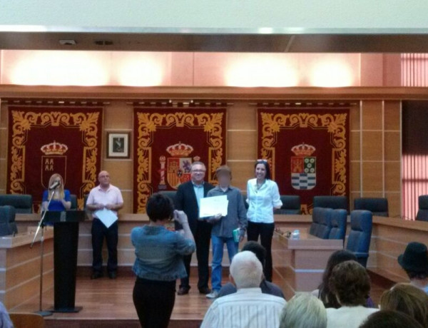 Un menor atendido en el hogar ‘Arrui Alea’ gana un premio de poesía en el certamen literario de Secundaria de Molina de Segura (Murcia)