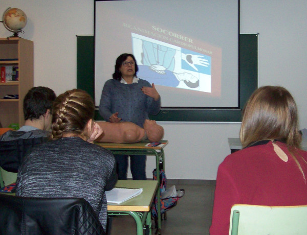 Actividad sobre primeros auxilios.Centro 'Montefiz' (Ourense).Fundación Diagrama