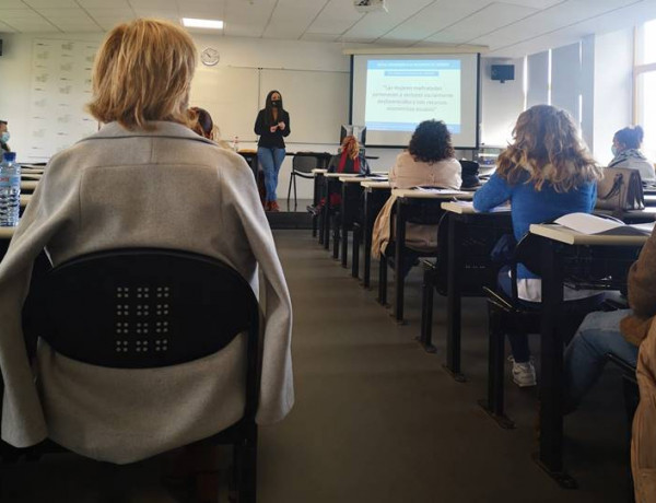 Profesionales de Fundación Diagrama en Cantabria participan en un curso de formación sobre el enfoque multidisciplinar en violencia de género. Fundación Diagrama 2020.