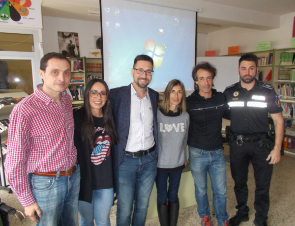 Profesionales de Fundación Diagrama en Cantabria participan en unas charlas de prevención y sensibilización en el IES Valentín Turienzo. Fundación Diagrama 2019.