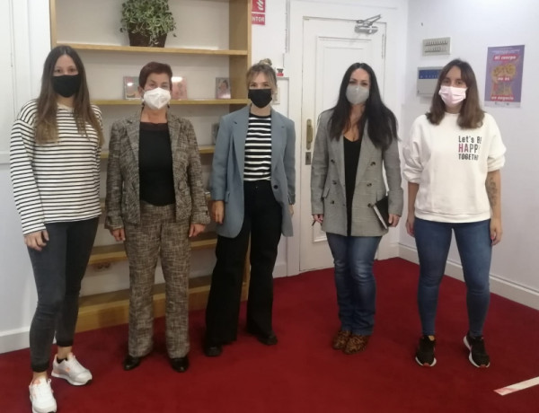 Profesionales de Fundación Diagrama en Cantabria participan en una reunión con representantes de las personas con discapacidad física y orgánica