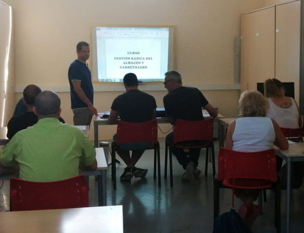 El Programa de Empleabilidad ‘Alcanza’ lleva a cabo un curso de gestión de almacén y carretillero y otro de técnicas básicas de limpieza. Fundación Diagrama. Murcia 2019.