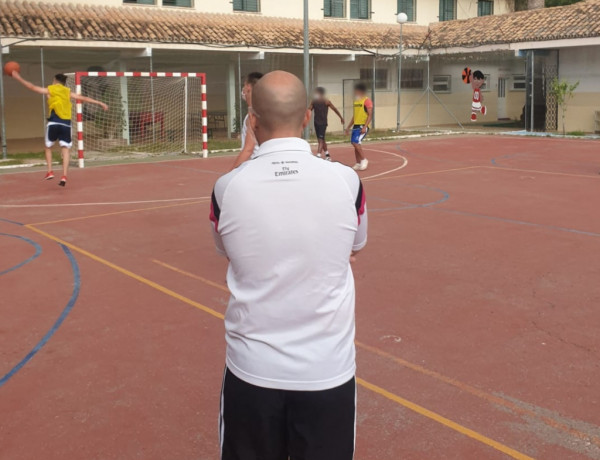 La residencia ‘Mariano Ribera’ de Burjassot (Valencia) celebra un torneo de baloncesto en colaboración con la Fundación Real Madrid
