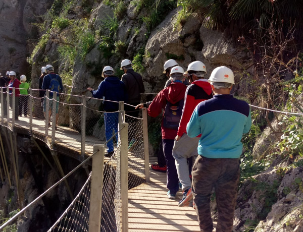 Ruta del Caminito del Rey.Menores 'Medina Azahara' (Córdoba).Fundación Diagrama.