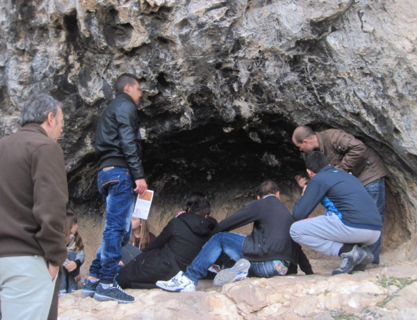 Voluntarios de Tempe colaboran con Fundación Diagrama en actividades culturales, deportivas y medioambientales para los menores de los centros de protección de Alicante