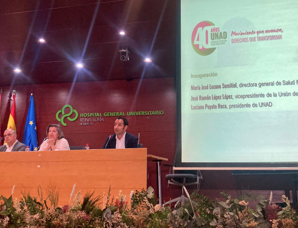 Luciano Poyato, María José Lozano y José Ramón López, en la mesa inaugural