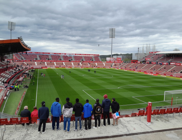 Menores atendidos en el SPAAI ‘Ullals III’ de Ulldecona (Tarragona) visitan Girona y asisten a un partido del equipo de fútbol local