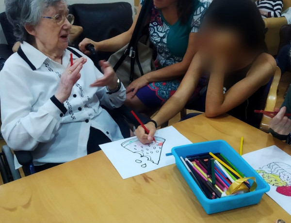 Los menores atendidos en el Servicio Integral de Medio Abierto de Jaén celebran el Día del Abuelo con los usuarios de la residencia ‘La Inmaculada’. Fundación Diagrama. Andalucía 2019. 