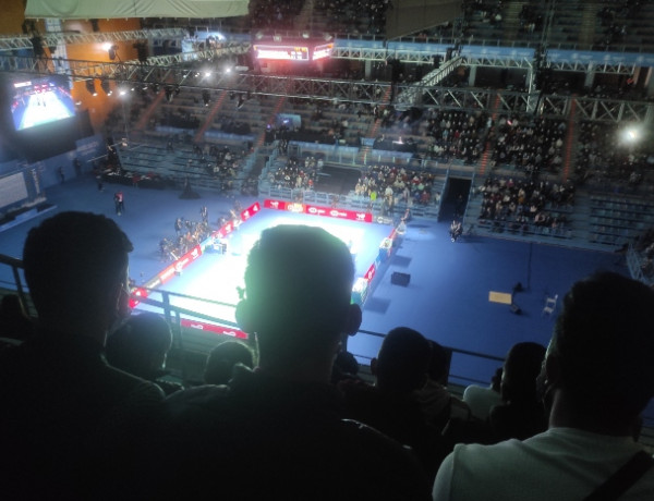 Tres jóvenes atendidos en el centro ‘Odiel’ de Huelva asisten a la final femenina de los Campeonatos del Mundo de Bádminton Huelva 2021