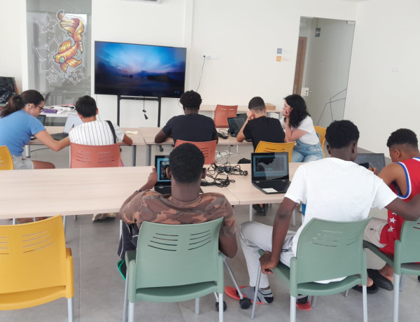 Ocho jóvenes del programa ‘Construyamos en Red’ de Caudete participan en un Campamento Digital organizado por Cibervoluntarios 