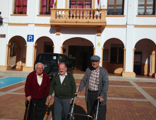 Las personas atendidas en la residencia ‘Nuestra Señora de Cortes’ de Alcaraz (Albacete) visitan el municipio de Bienservida. Fundación Diagrama. Castilla-La Mancha 2018. 