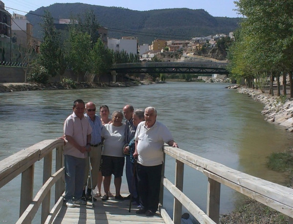 Las personas mayores de la residencia ‘Altavida’ de Abanilla (Murcia) conocen los monumentos y paisajes de Blanca