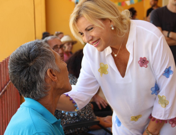 Visita de la Consejera de de Familia e Igualdad de Oportunidades del Gobierno de Murcia, Violante Tomás, a los usuarios de 'Nuevo Azahar', 'Altavida' y 'Cristo de los Mineros'. Fundación Diagrama 2017.