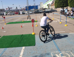 Circuito de educación vial en el Decabike de Alfafar. Fundación Diagrama.