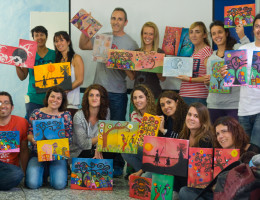 Los profesionales de los centros ‘Els Reiets’ y ‘Lucentum’ de Alicante reciben formación para desarrollar talleres de pintura