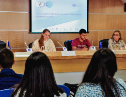 María Campo, responsable de Comunicación en España de la Comisión Europea. Sergio López, presidente del Consejo de la Juventud de la Comunidad de Madrid; y Cristina López, responsable de Formación de Mercamadrid