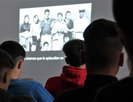 Proyección en el centro Las Moreras