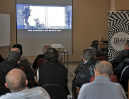 Proyección en la residencia Nuevo Azahar