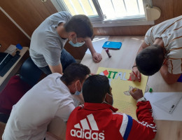 Los menores atendidos por Fundación Diagrama en la localidad de Carmona (Sevilla) celebran el Día Internacional del Libro