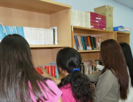 Los jóvenes atendidos en el centro ‘La Cañada’ de Fernán Caballero (Ciudad Real) celebran el Día del Libro. Fundación Diagrama. Castilla-La Mancha 2018. 