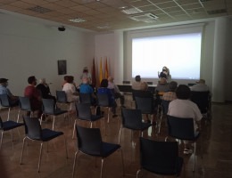 El museo y balneario de Archena recibe la visita de las personas mayores atendidas en la residencia ‘Nuevo Azahar’ de la localidad