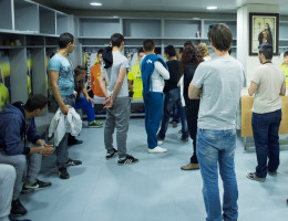 Menores de 'Pi Gros' asisten a un entrenamiento de los juveniles del Villareal C.F. Fundación Diagrama.