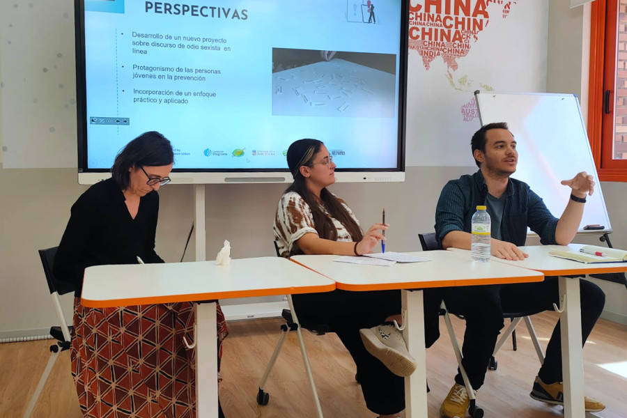 Mesa redonda sobre entidades sociales que trabajan en la lucha contra la violencia sexual digital