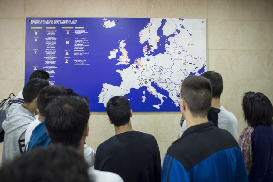 Menores de 'Pi Gros' asisten a un entrenamiento de los juveniles del Villareal C.F. Fundación Diagrama.