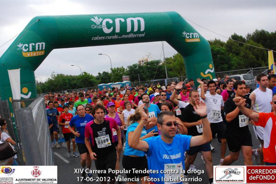 Menores atendidos en el Hogar de Acogida ‘Anassim’ de Paterna participan en Valencia en la ‘XIV Carrera Popular Tendetes contra la Droga’