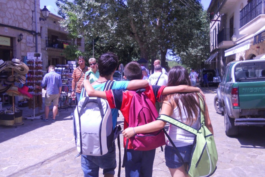 Salidas educativas y lúdicas, refuerzo escolar  y talleres en la Escuela de Verano del Programa Labor Baleares de Fundación Diagrama