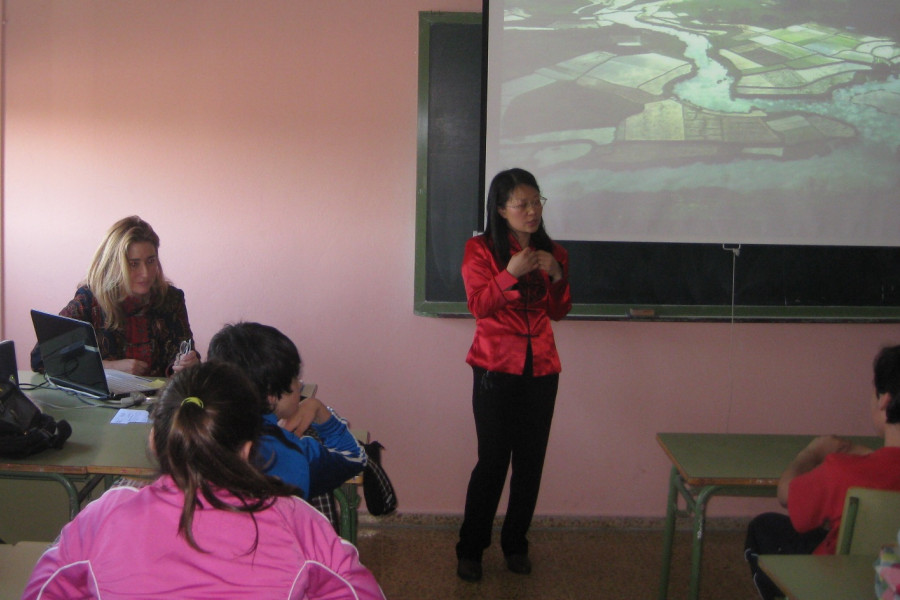 El Programa de Mediación Intercultural de Fundación Diagrama acerca la cultura china a los alumnos de instituto de Cantabria
