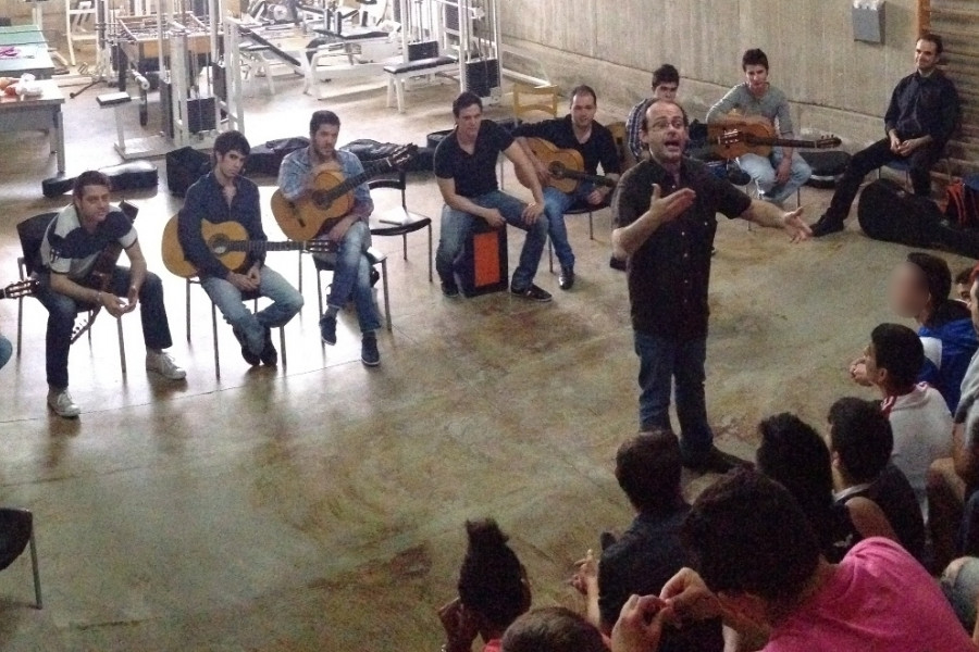 Alumnos del Conservatorio de Música de Murcia ofrecen una clase magistral en el centro ‘Las Moreras’