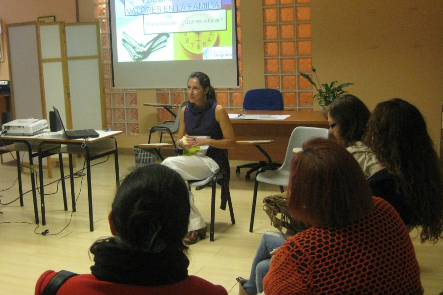 Fundación Diagrama organiza un programa de asistencia educativa para familias en Cantabria