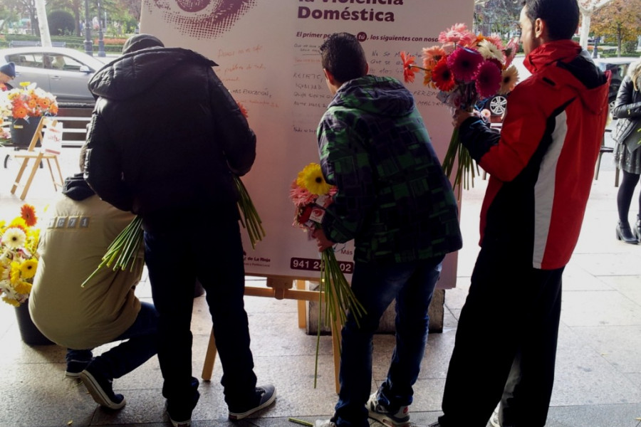 Los menores de los centros y programas de Fundación Diagrama participan en actividades de sensibilización sobre violencia de género