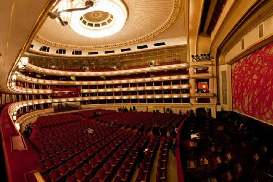 Visita al teatro de Ourense. Centro 'Montefiz'. Fundación Diagrama.