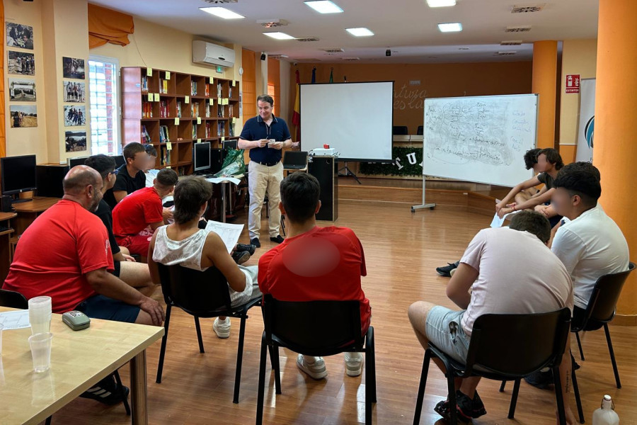 Jóvenes de 'Las Lagunillas' participan en una formación sobre emprendimiento