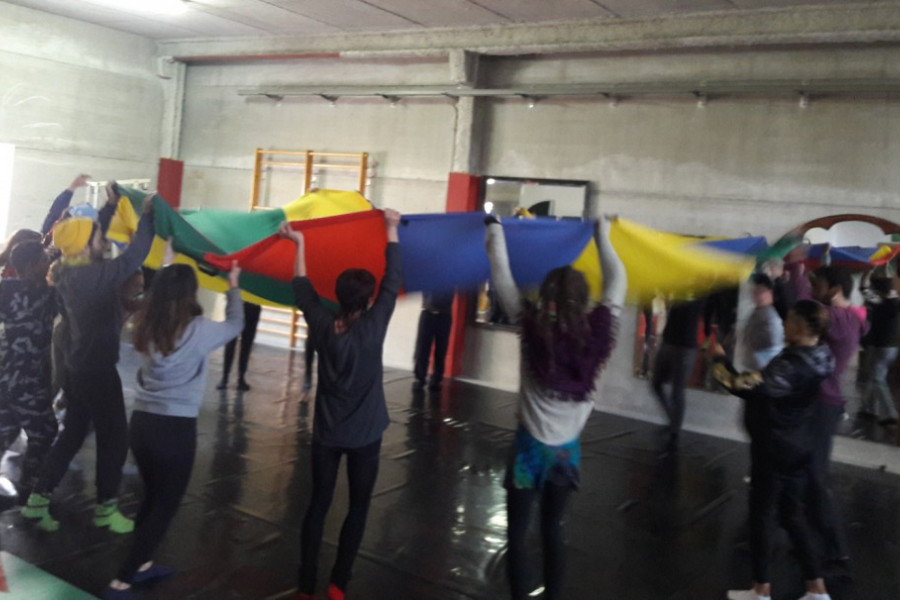 Los menores atendidos en el centro ‘Campanar’ de Valencia participan en una serie de talleres impulsados por la Asociación Valenciana de Circo. Fundación Diagrama. Comunidad Valenciana 2018.