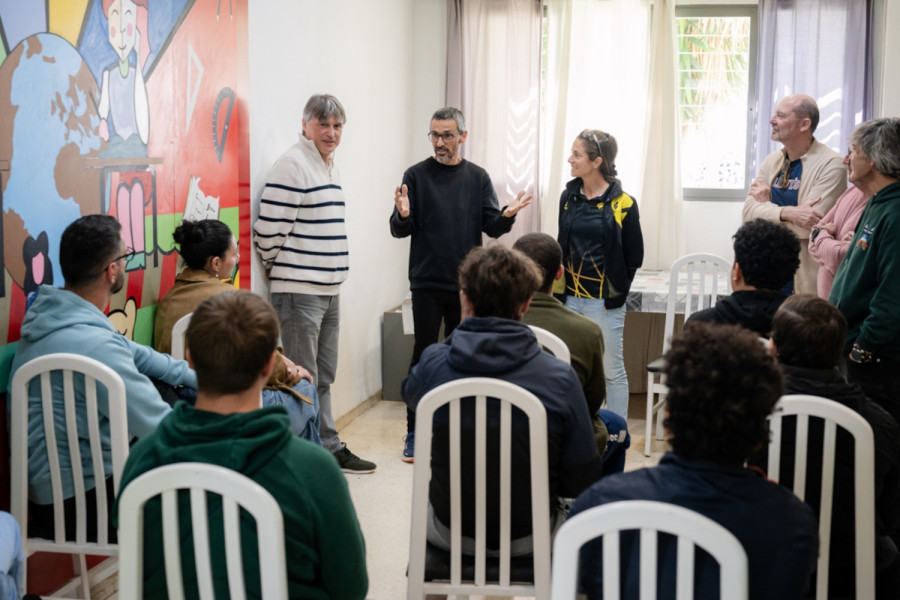 Voluntariado deportivo, una vía de inclusión para jóvenes de ‘Pi Gros’ en la Carrera de las Empresas de Castellón