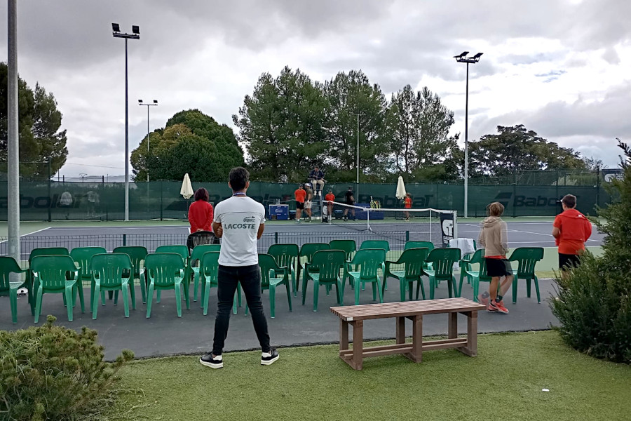 Uno de los jóvenes voluntarios, durante un entrenamiento previo