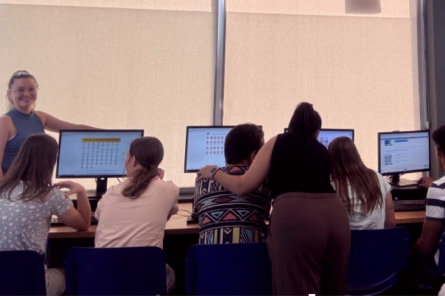 El servicio ‘Azarbe’ de la Región de Murcia mejora la empleabilidad juvenil a través del apoyo en la obtención del permiso de conducir