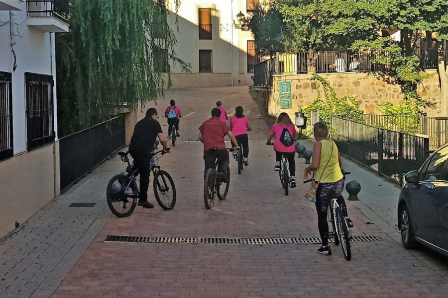 La bicicleta como vehículo saludable para mejorar la calidad de vida en personas mayores de las zonas rurales de la comarca de Alcaraz
