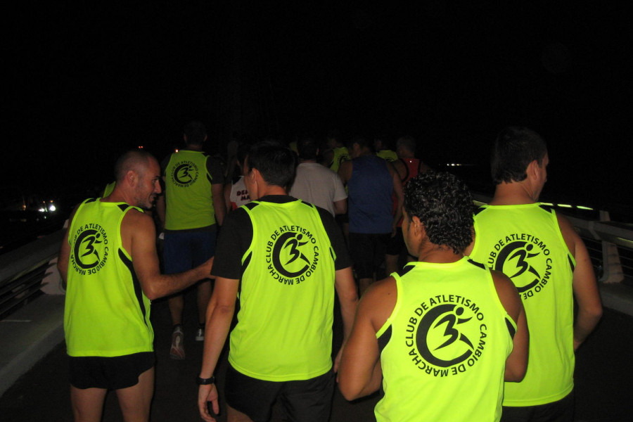 Menores y profesionales del Club 'Cambio de Marcha', de Fundación Diagrama en Andalucía, participan en la Carrera Nocturna del Guadalquivir