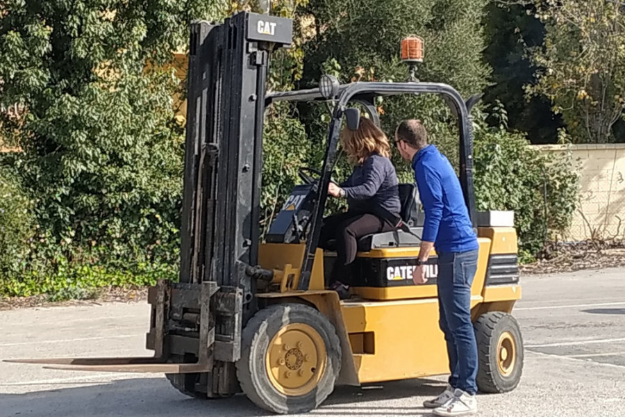 Personas atendidas en el Programa ‘Impulso’ de Murcia se forman en gestión de almacén y manejo de carretillas elevadoras