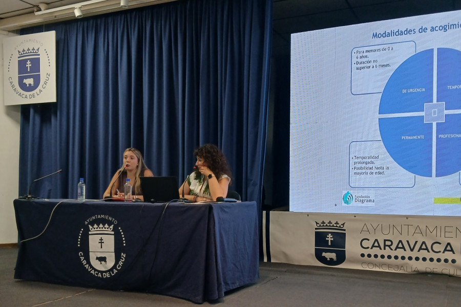 Las psicólogas del programa ofrecen información sobre el acogimiento
