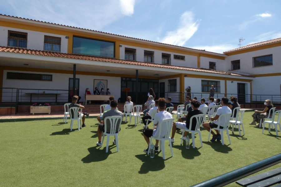 Comienza el curso escolar 20212022 en el centro educativo ‘La Cañada’ de Fernán Caballero (Ciudad Real)