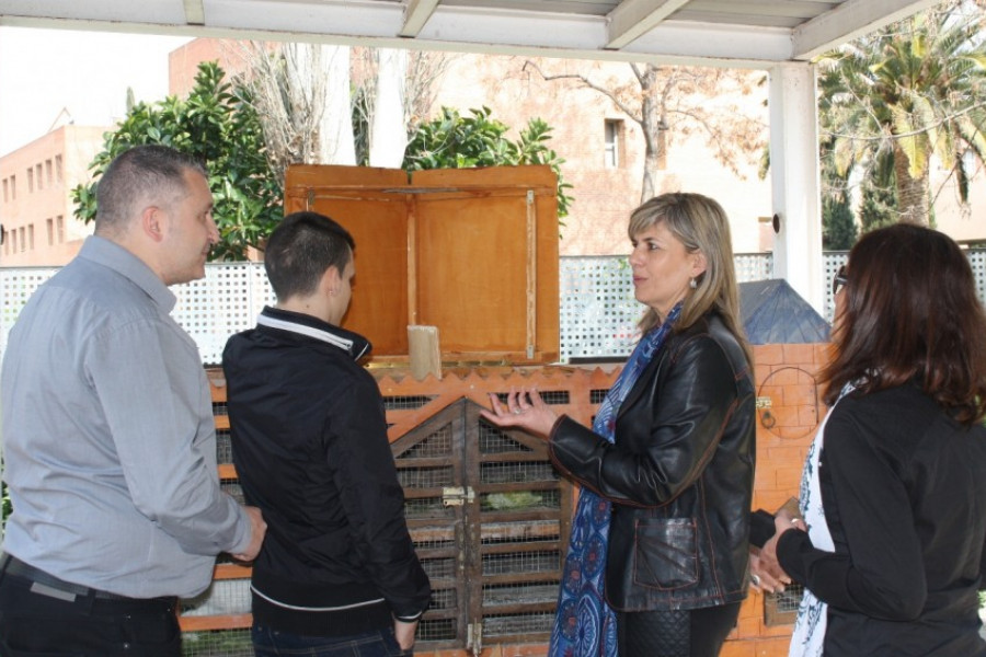 La consellera de Bienestar Social y la directora general de Servicios Sociales y Menor visitan el centro ‘Campanar’ de Valencia