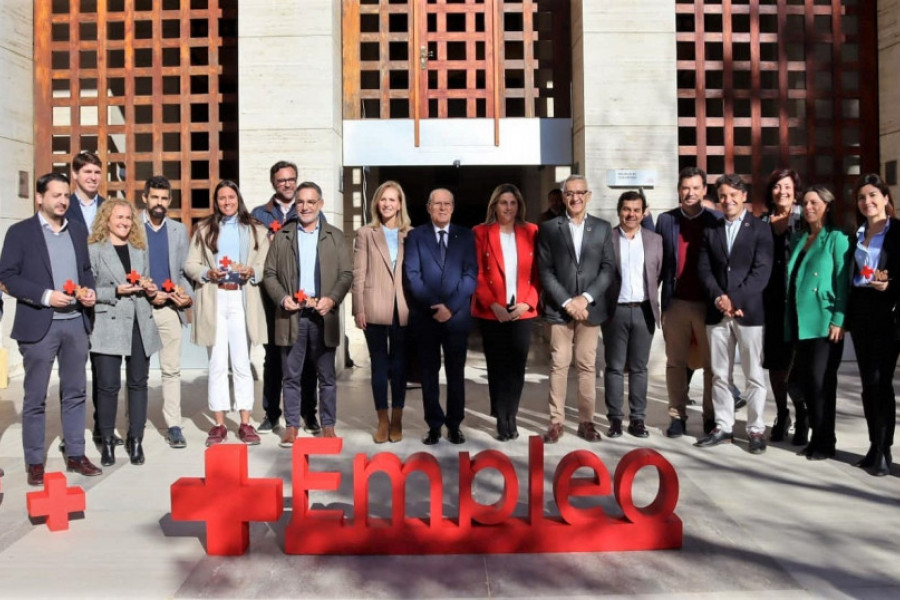 Foto de grupo de todas las entidades galardonadas