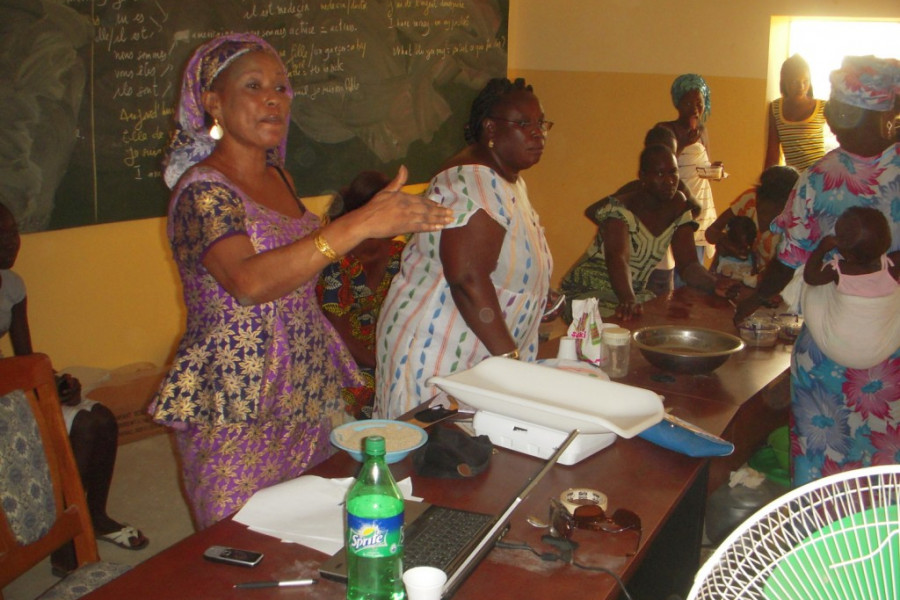 Fundación Diagrama y la asociación Diante Bou Bess imparten cursos de nutrición para mujeres embarazadas y niños en Sandiara (Senegal)