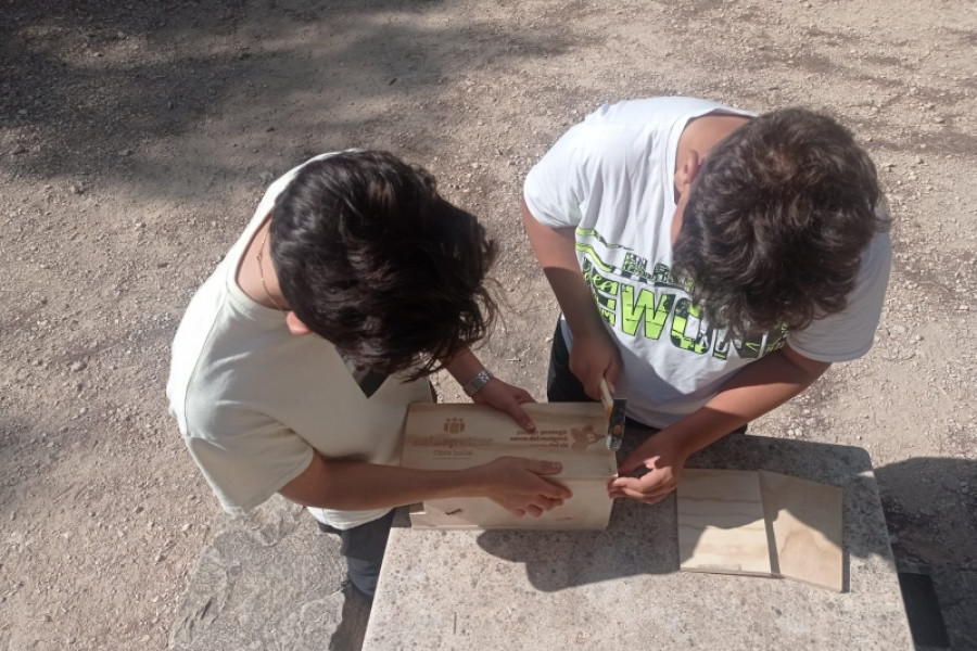 El deporte y la educación medioambiental protagonizan una nueva actividad realizada por las personas jóvenes del Hogar ‘Benalúa’ de Alicante