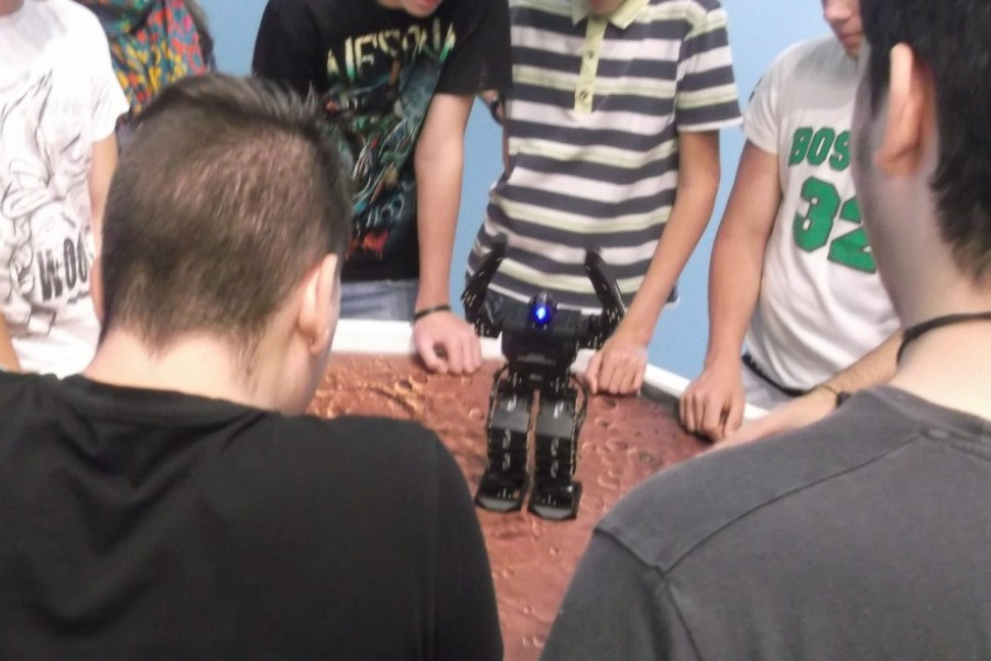 Menores del centro ‘Campanar’ participan en el ‘Desafío Robot’ del Museo de las Artes y las Ciencias de Valencia